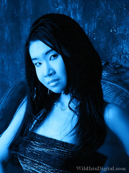 1st-StudioShoot-11-18-06--013 (73K)